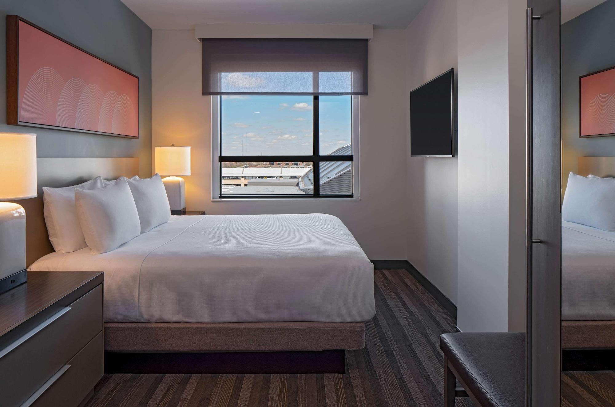 Отель Hyatt House Indianapolis Downtown Экстерьер фото
