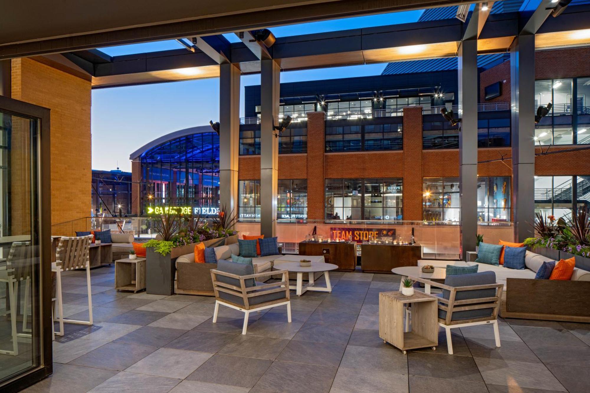 Отель Hyatt House Indianapolis Downtown Экстерьер фото