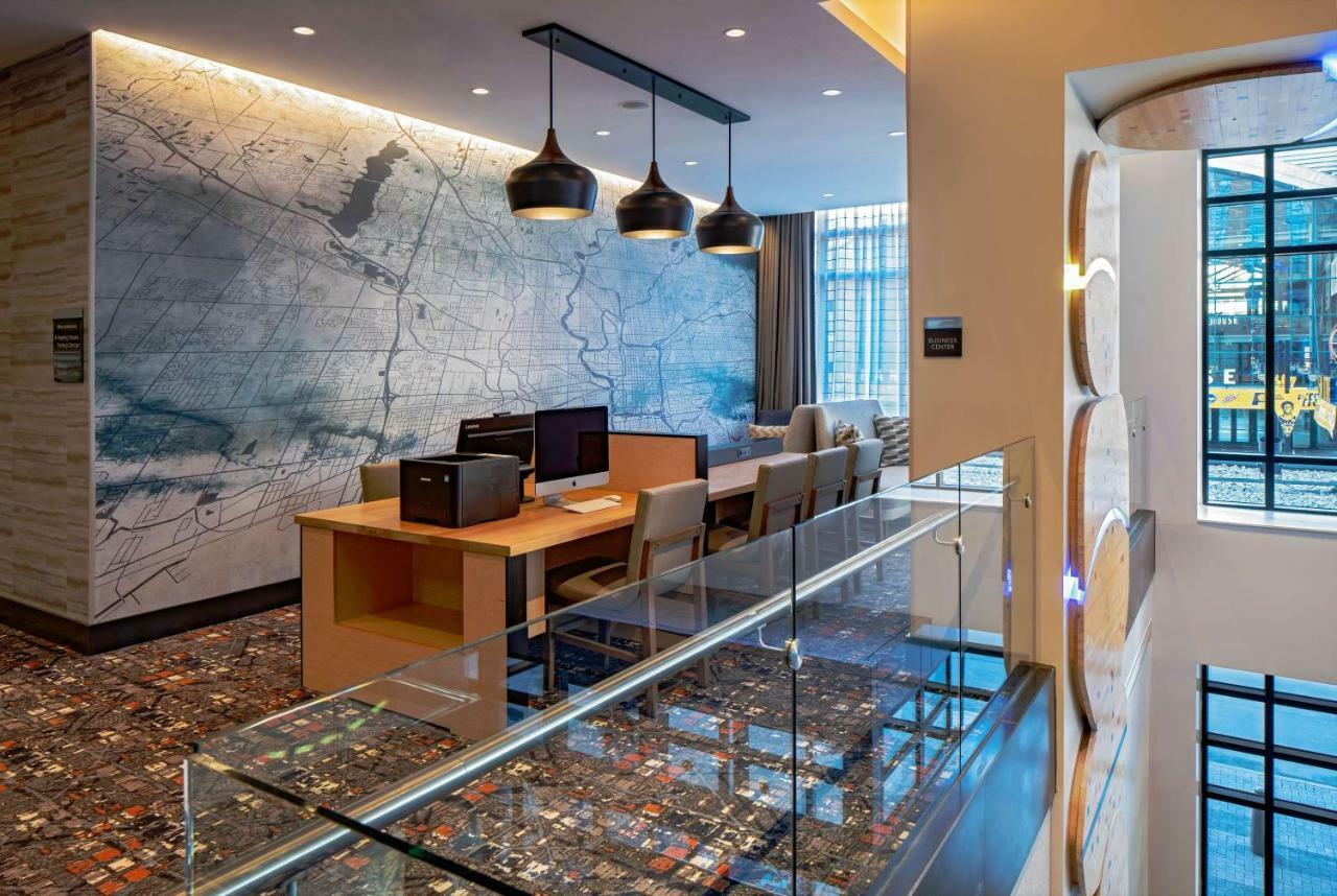 Отель Hyatt House Indianapolis Downtown Экстерьер фото