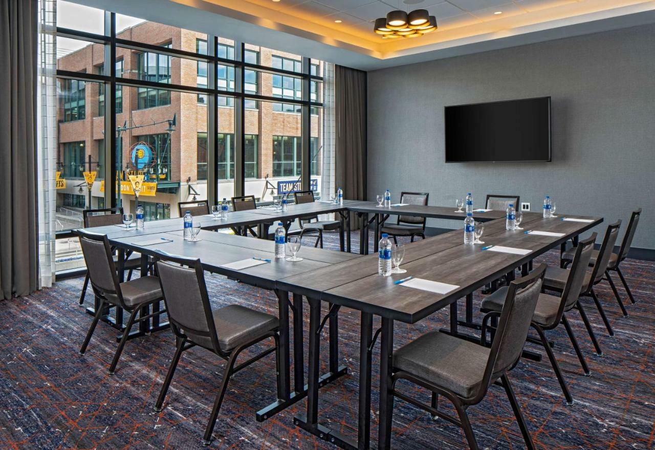 Отель Hyatt House Indianapolis Downtown Экстерьер фото