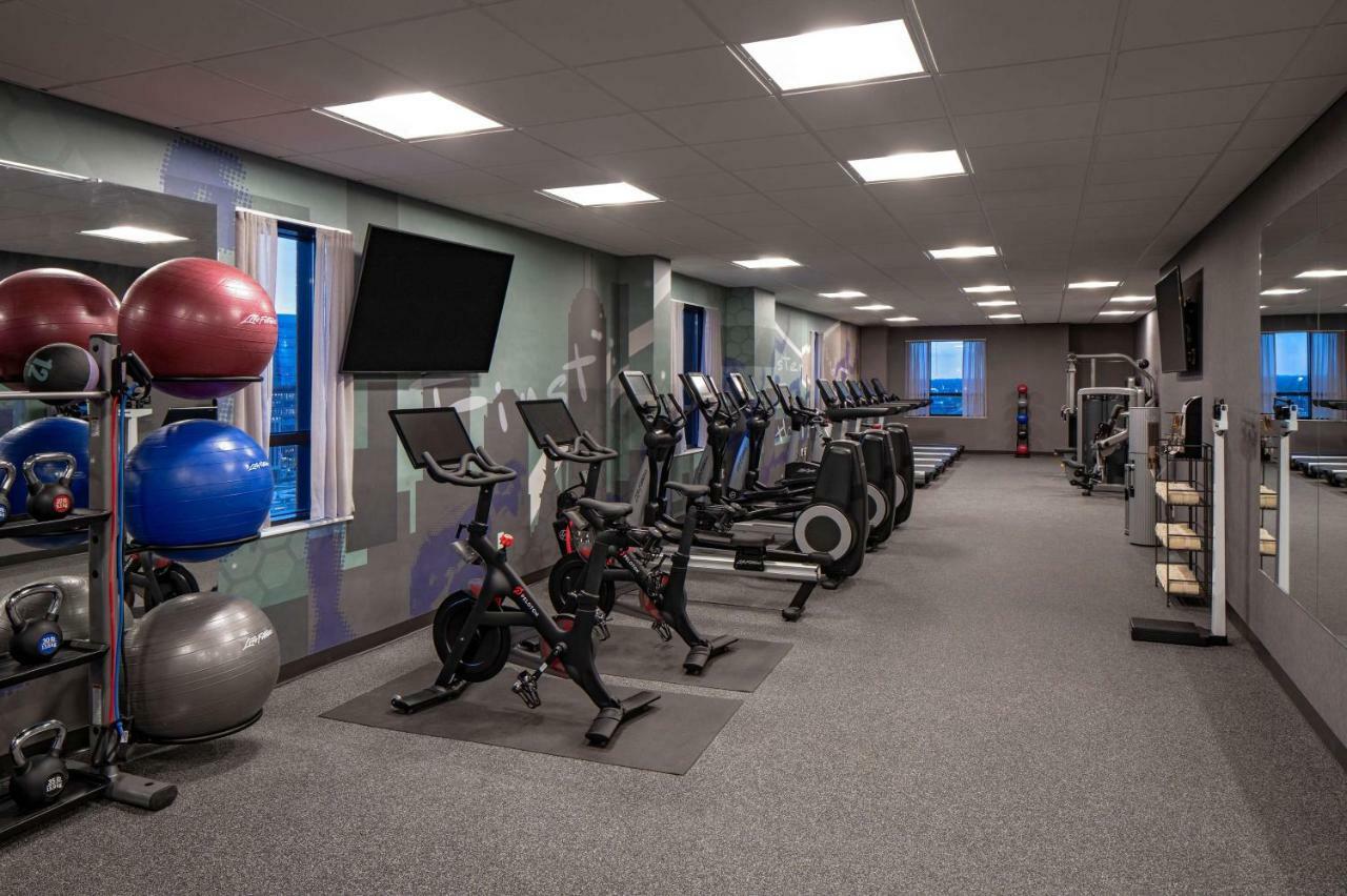 Отель Hyatt House Indianapolis Downtown Экстерьер фото