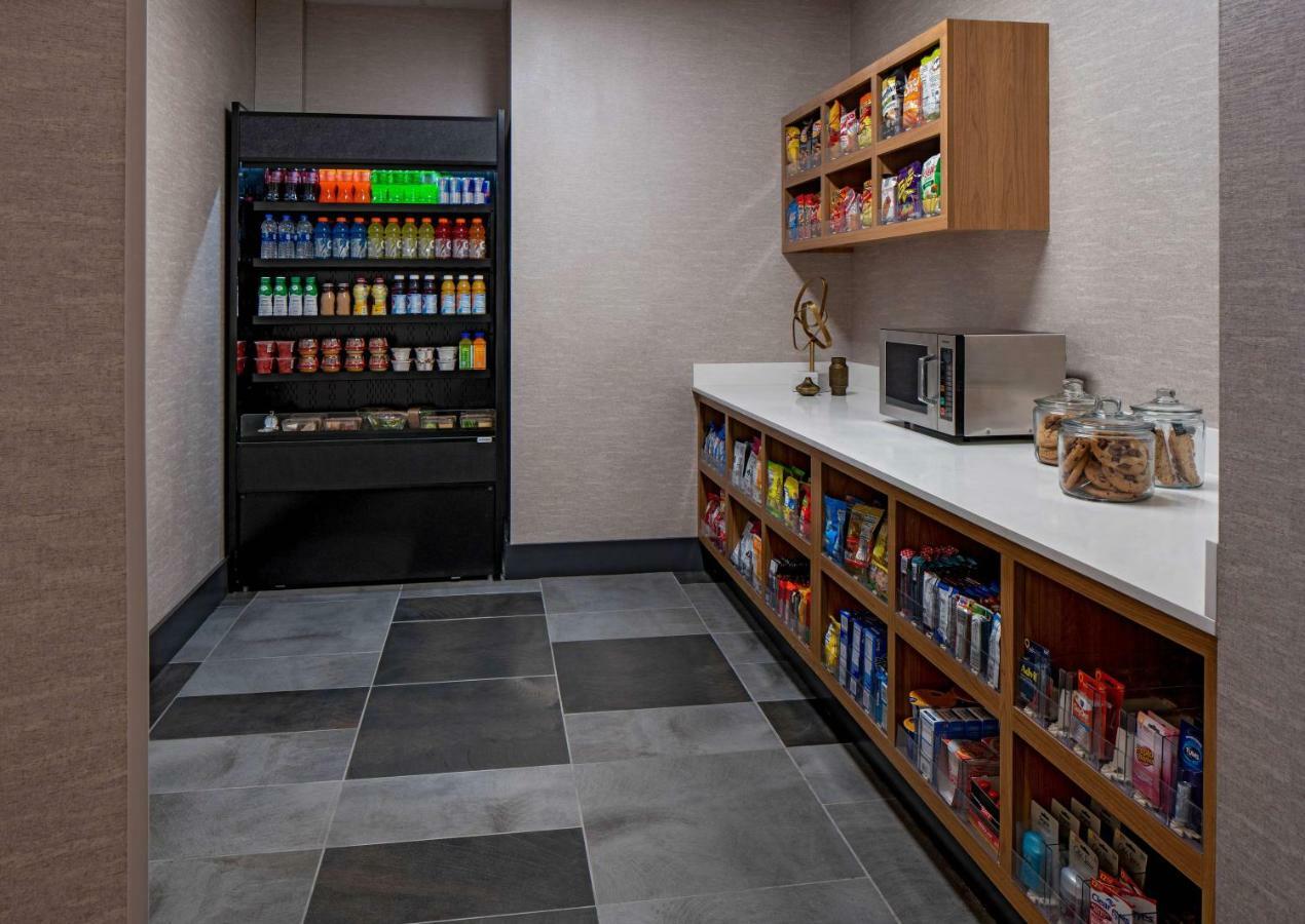 Отель Hyatt House Indianapolis Downtown Экстерьер фото