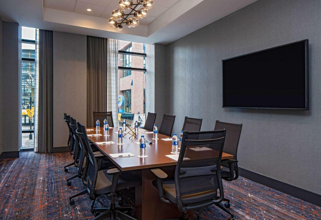 Отель Hyatt House Indianapolis Downtown Экстерьер фото